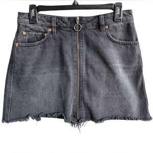 We The Free Black Denim Mini Skirt Raw Hem Full Zipper Distressed Grunge Size 27